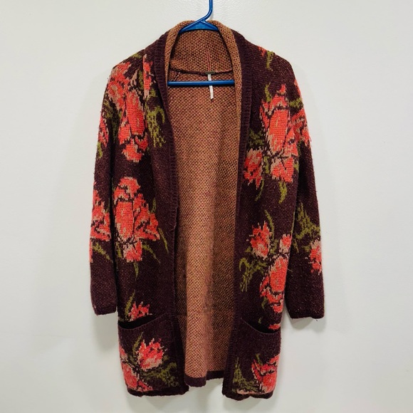 Free People flower power floral pink alpaca cardigan Sweater! Oversized XS - Picture 3 of 7